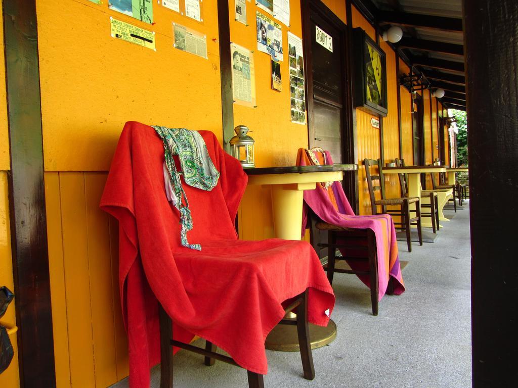 Baracca Backpacker Aurigeno Exterior foto